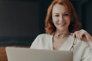 How to write script for video advertisement in 2022